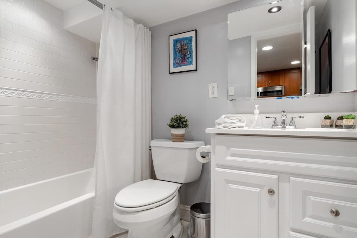 Entire 1-br In Noma Eckington