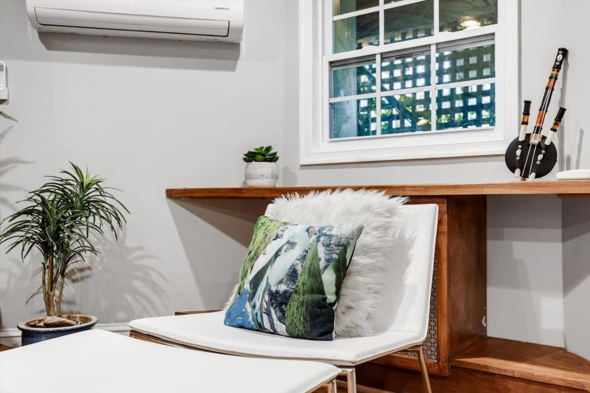 Entire 1-br In Noma Eckington