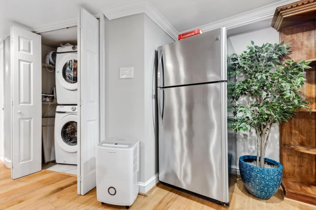 Entire 1-br In Noma Eckington